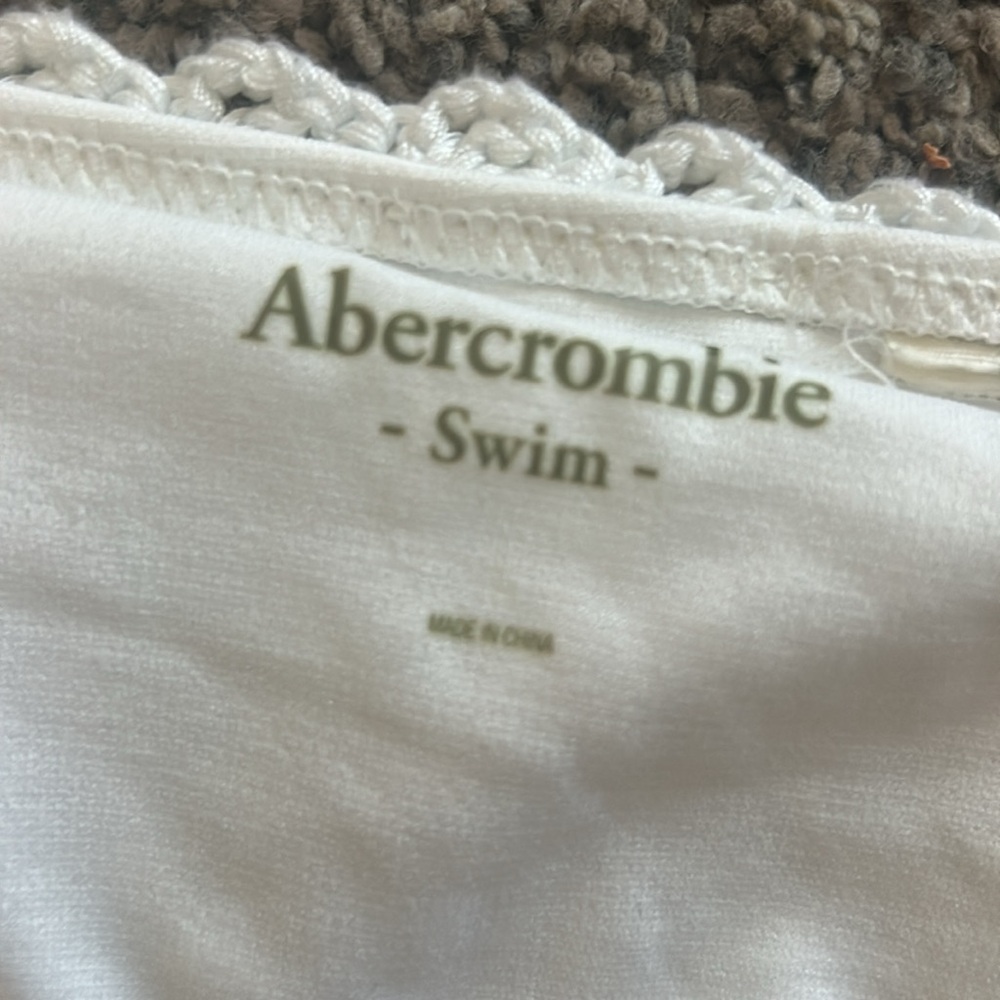 Abercrombie & Fitch swimsuit - Picture 14 of 14